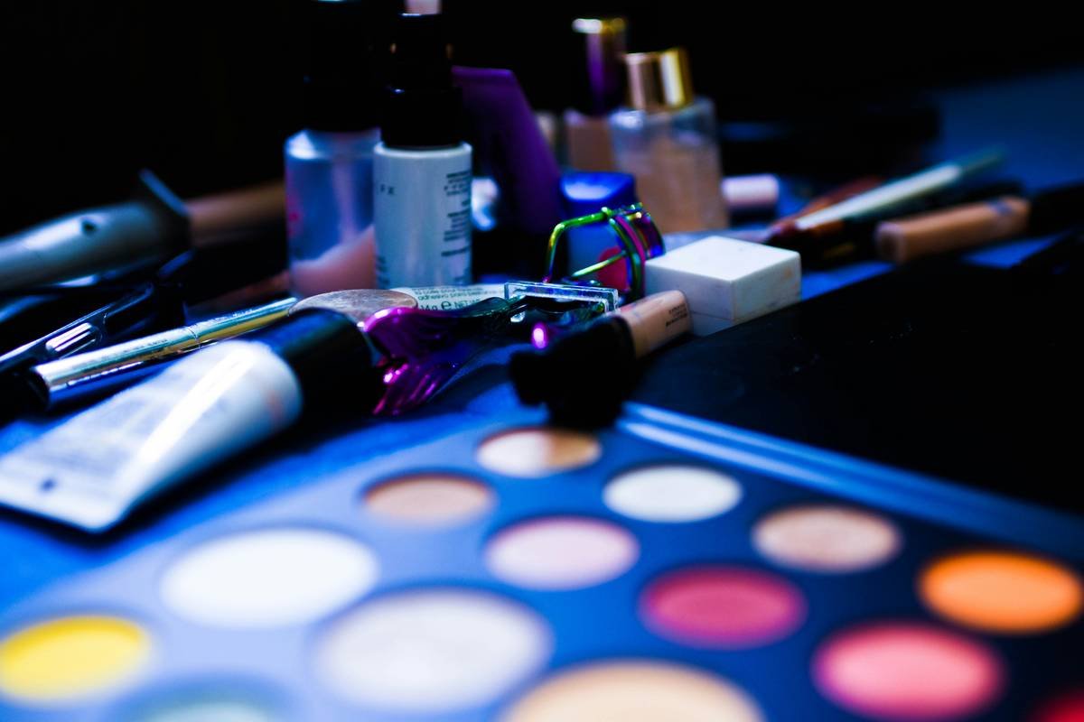 Why Your Routine Is Missing One Thing: The Essential Makeup Blender Explained
