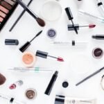 Why Your Foundation Looks Cakey (And How the Right Cosmetic Application Blender Fixes It)